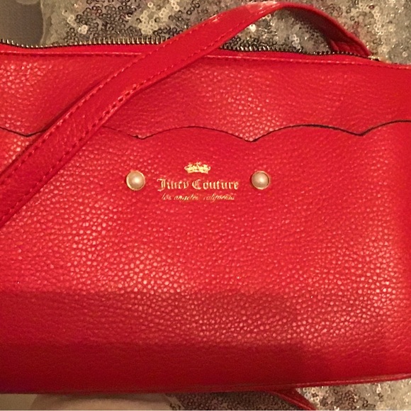 Juicy Couture Handbags - Pretty juicy couture all leather bag